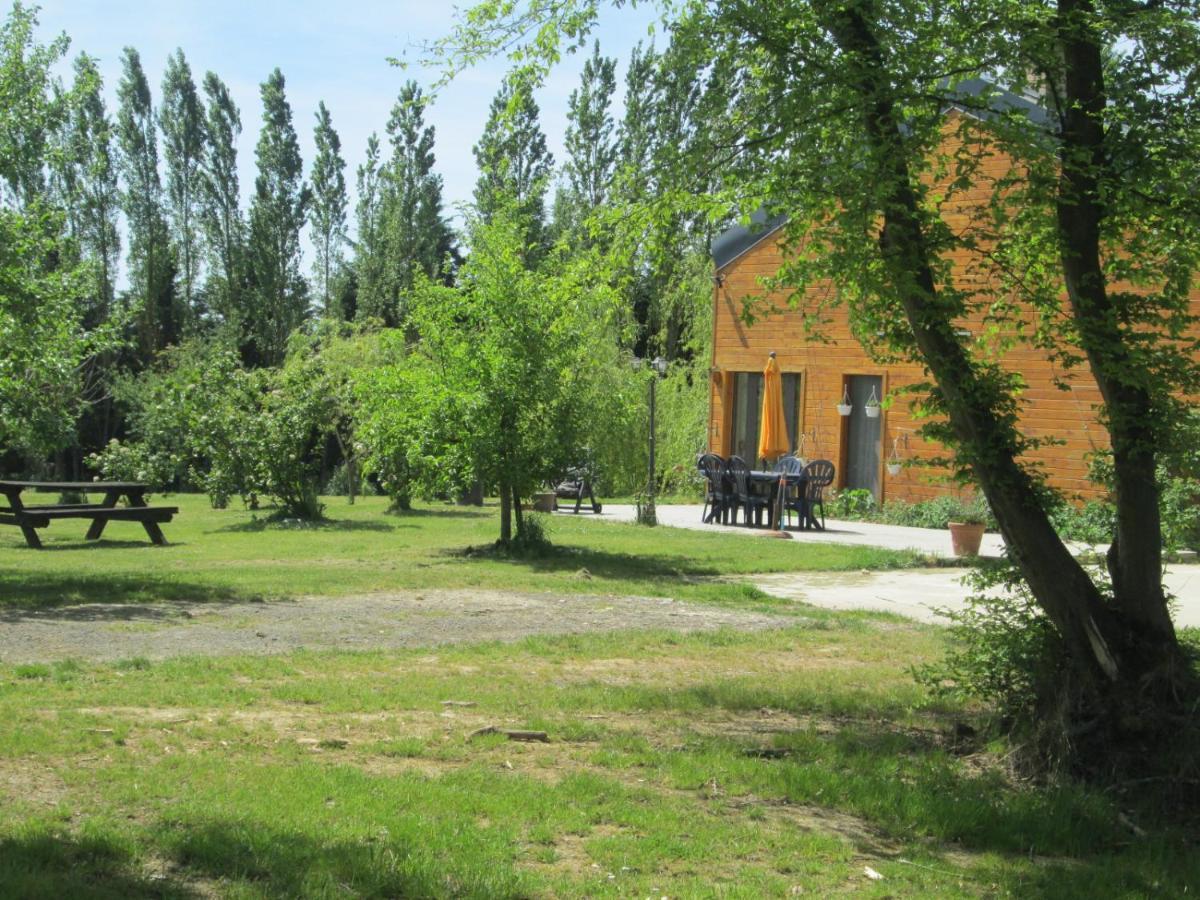 הוילה Florennes Gite Neuf 150 M2 Devant Un Grand Lac Prive De 2 Hectares Poissonneux Au Milieu Des Bois מראה חיצוני תמונה